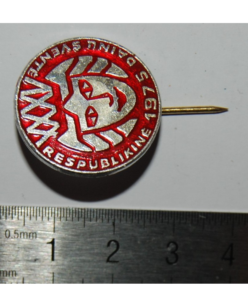 Ženkliukas "XXXV respublikinė dainų šventė 1975", (zz085) Ženkliukas "XXXV respublikinė dainų šventė 1975", (zz085)